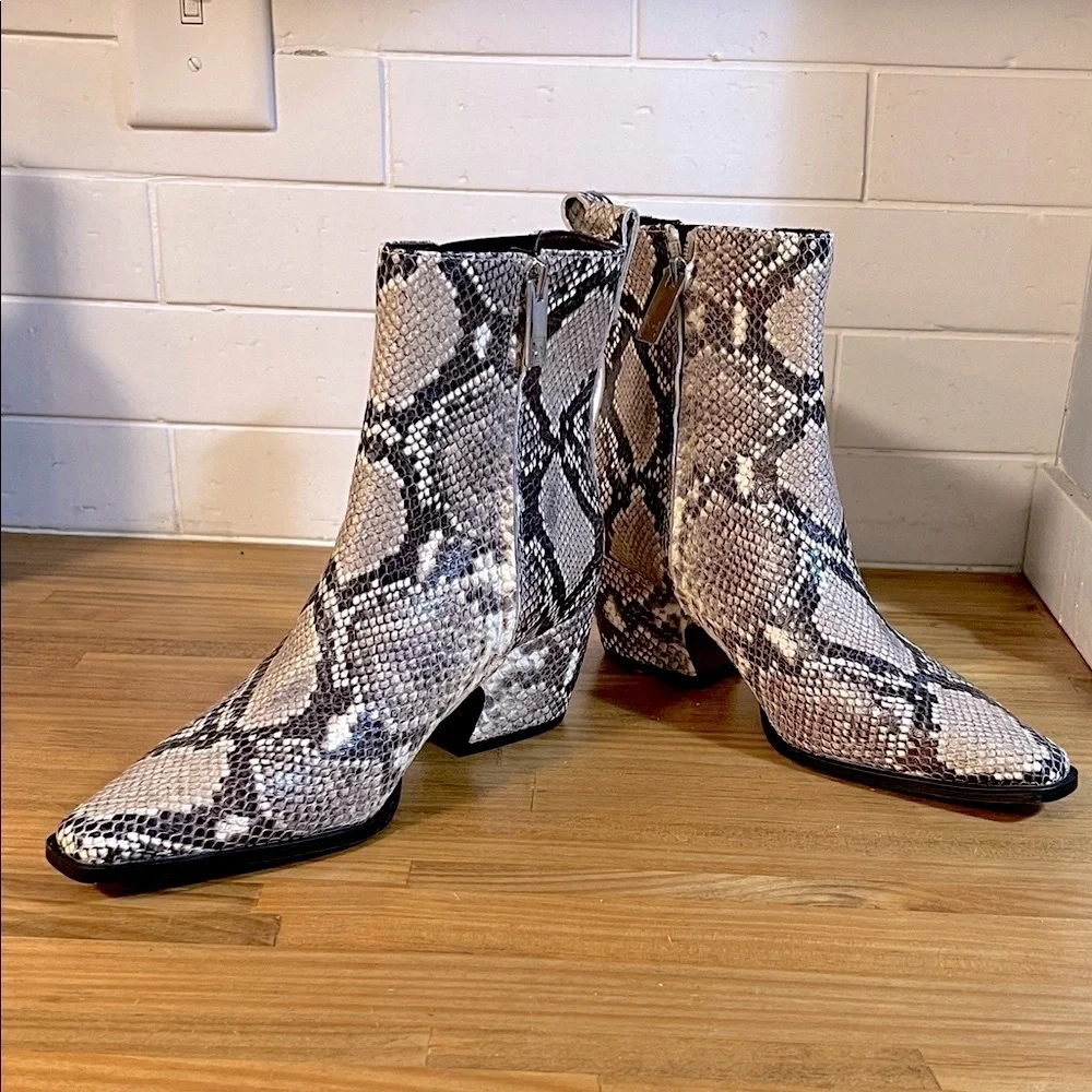 Franco Sarto Women's Vianca Snakeskin Ankle Boot Size 7 M NWOB